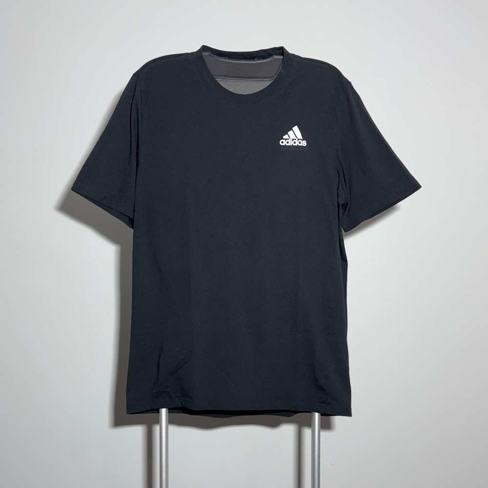 Adidas Men's Black T-shirt Size M